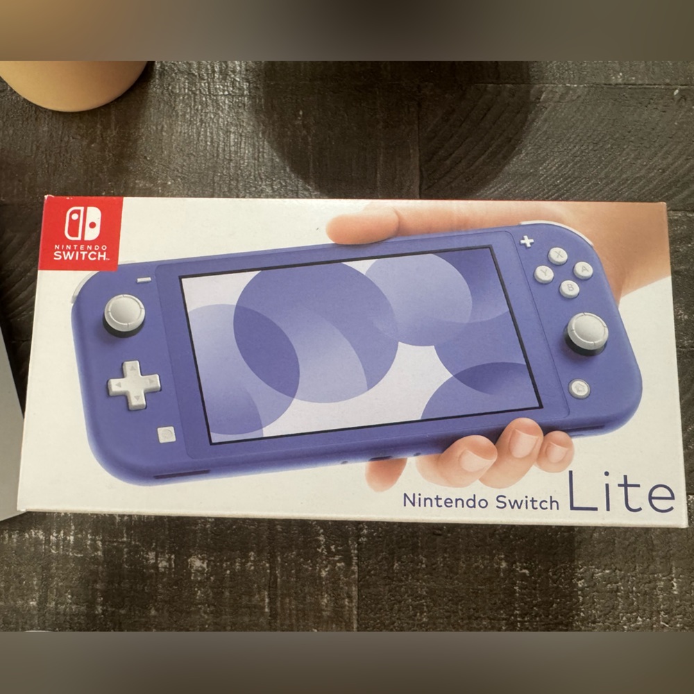 Nintendo Switch Lite - Vibrant Purple